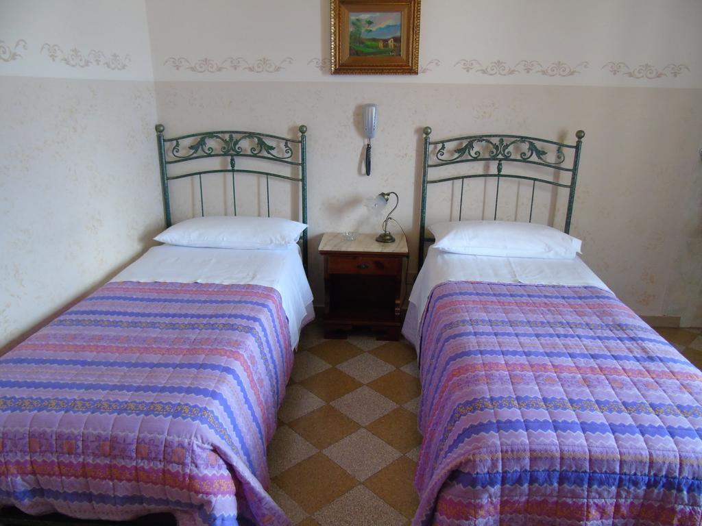 Albergo Cavour Palermo Exterior foto