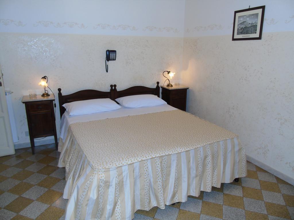 Albergo Cavour Palermo Exterior foto