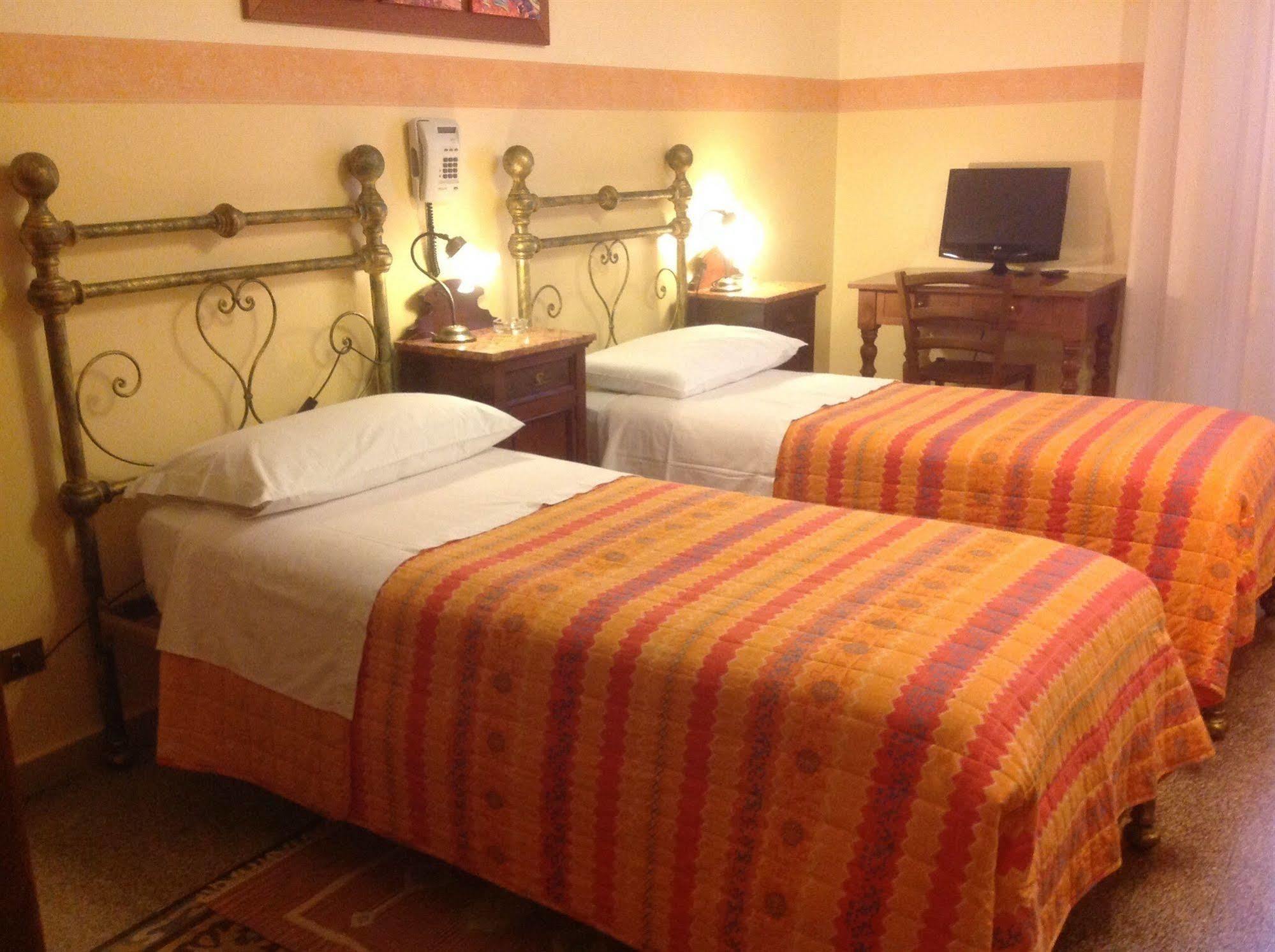 Albergo Cavour Palermo Exterior foto